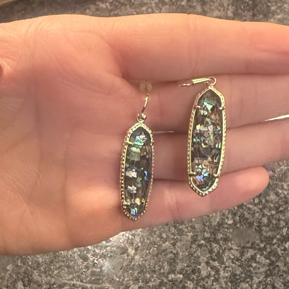 Elegant Dangle Earrings - Picture 3 of 5